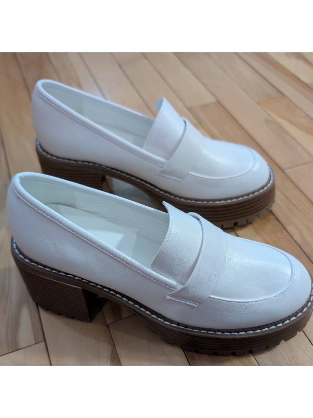New! MIA | Dalilah White Platform Lug-Sole Loafers